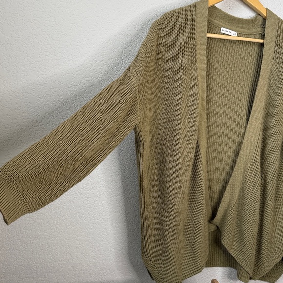 Cotton On Knit Cardigan Oversized Green size Small - Picture 3 of 8